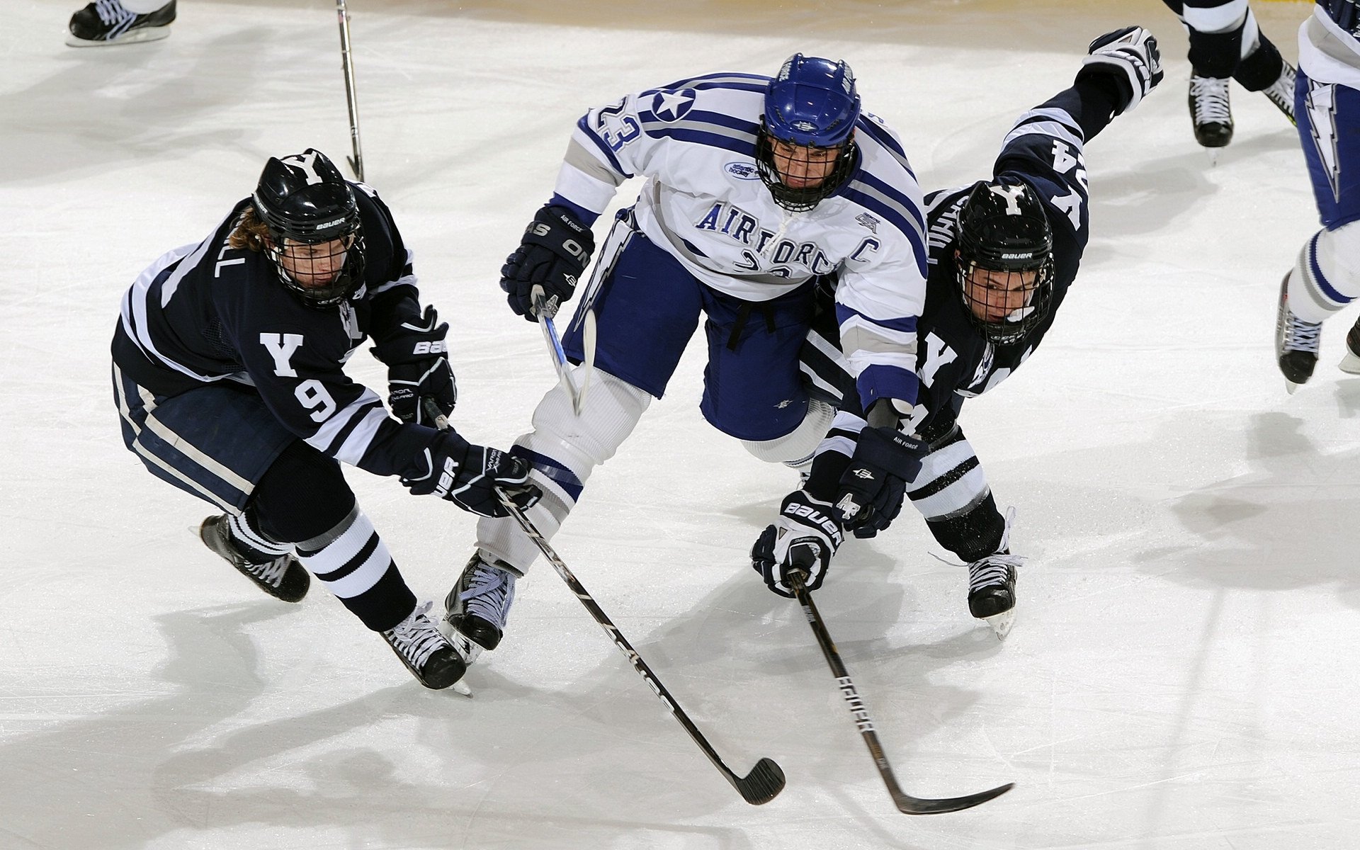 德甲球员身体素质全面增强，比赛更激烈，德甲球队身高排名